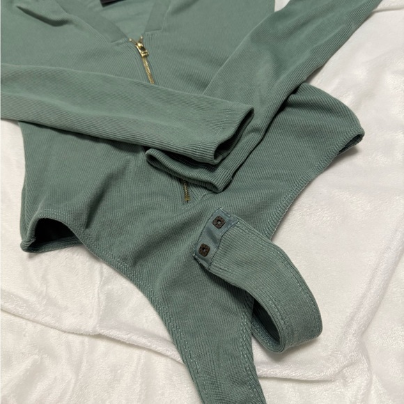 BRAND NEW- Fashion Nova Sage Long Sleeve Bodysuit - Picture 3 of 6